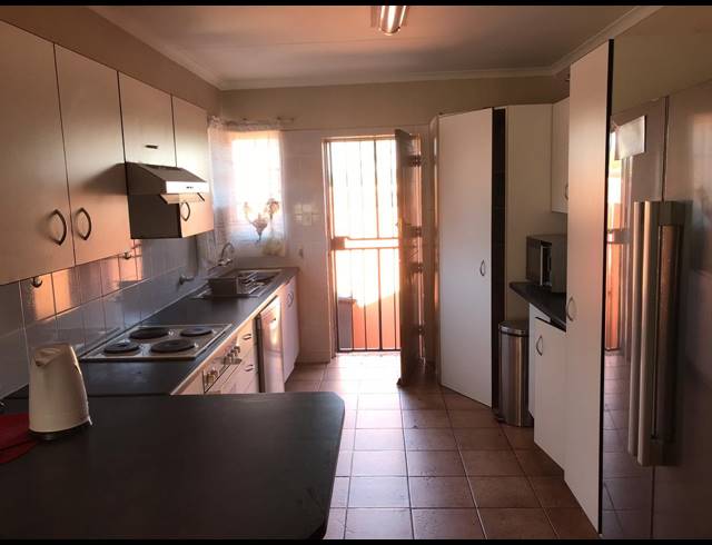 3 BEDROOM SIMPLEX TO LET IN FAERIE GLEN